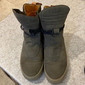 Ylati high tops